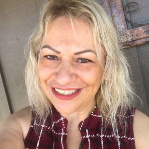 Meet your Posher, Carina